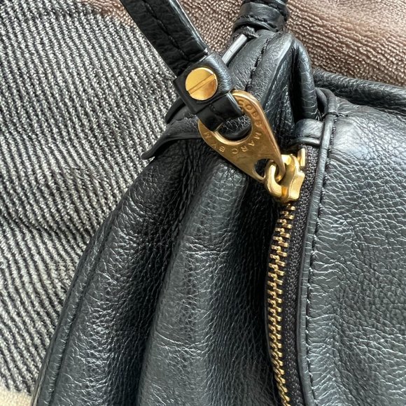 Marc Jacobs Classic Q Natasha Crossbody Black - Picture 6 of 8